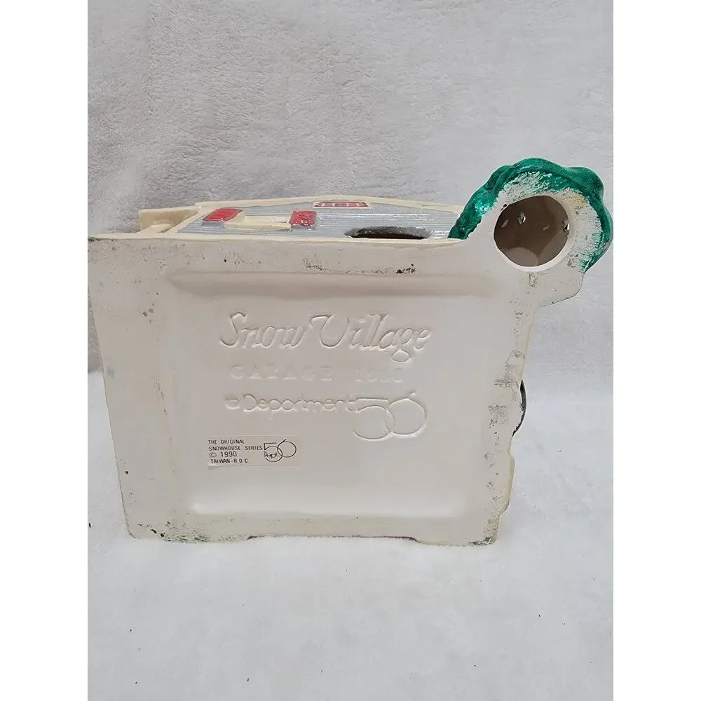 Dept. 56 Single Car Garage #5125-0 Snow Village Handpainted Ceramic Acc. NO PLUG